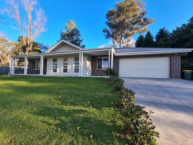 1 Bracken Street, Mittagong, NSW 2575