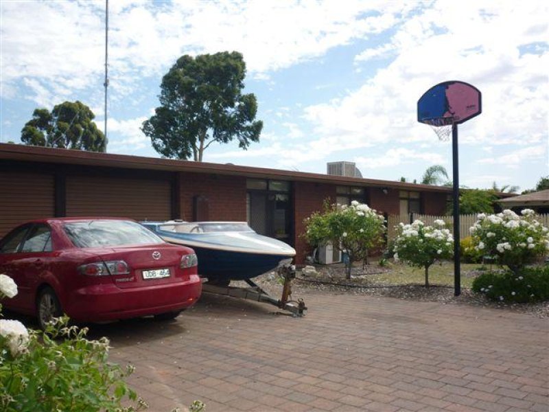 74 Aitken Avenue, Donald, Vic 3480 Property Details