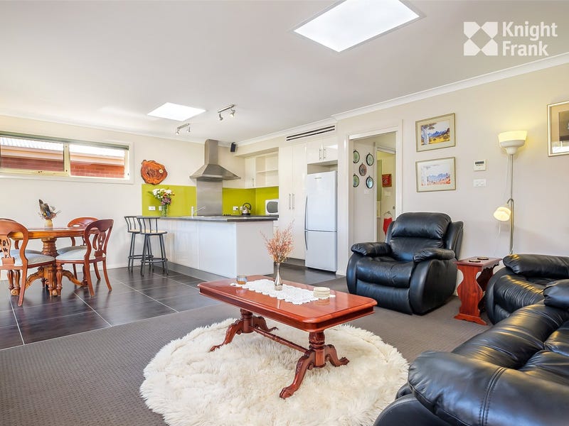 2/36A Balmoral Road, Kingston Beach, TAS 7050