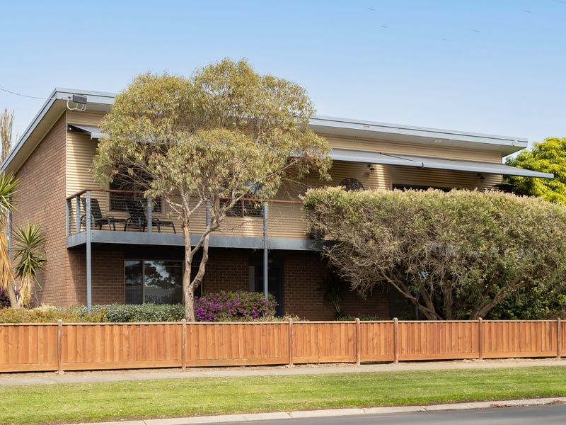 9 Church Street, Cowes, Vic 3922 Property Details