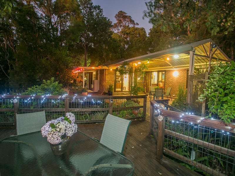 21 Mackie Road, Roleystone, WA 6111 Property Details