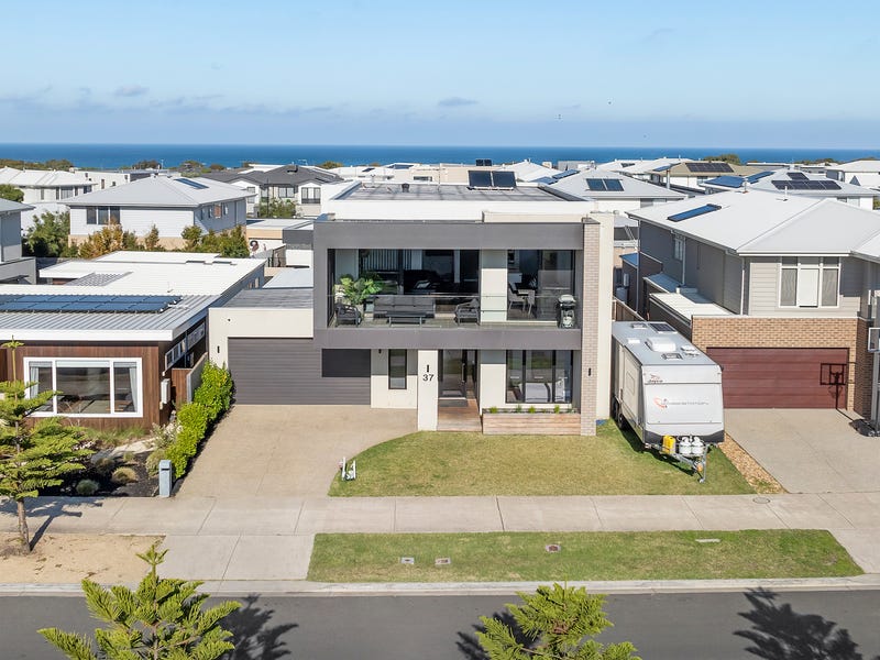 37 Marine Drive, Torquay, Vic 3228 House for Sale