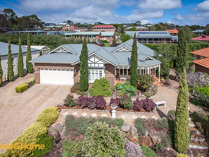 6 Kurung Court West, Gisborne, Vic 3437 Property Details