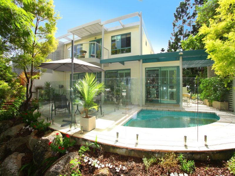 1128 Royal Pines Resort, Benowa, Qld 4217 Property Details