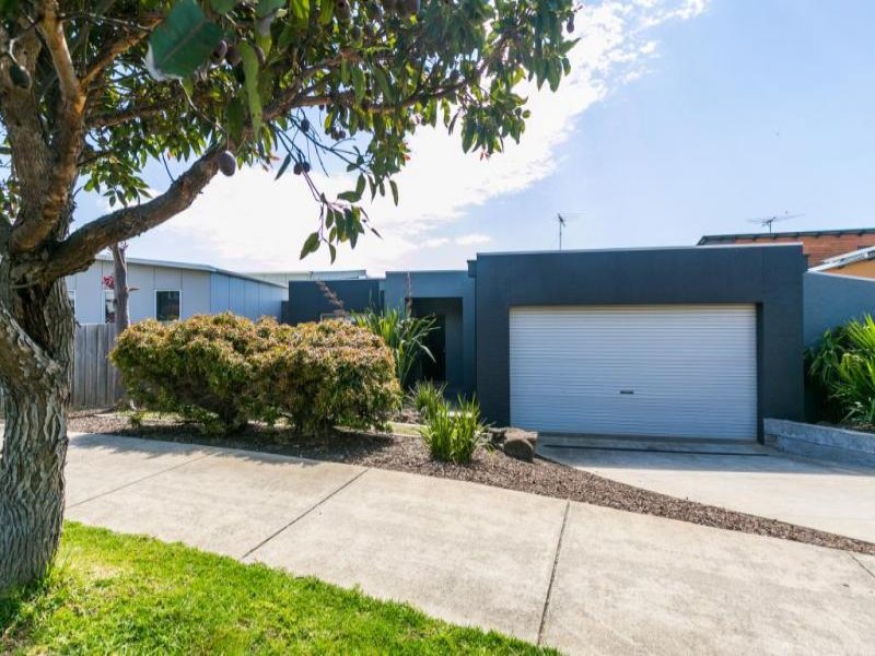 60 Ocean View Cres, Torquay, VIC 3228