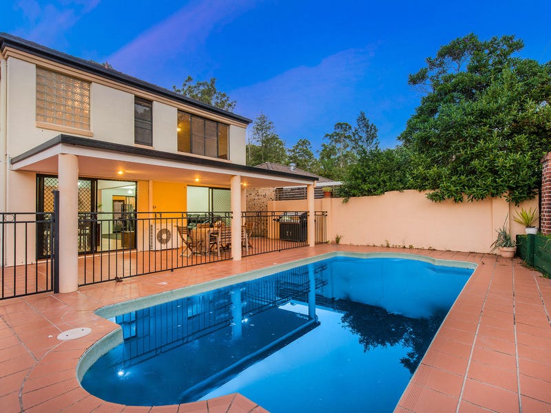 6 Estate Place, Holland Park West, QLD 4121