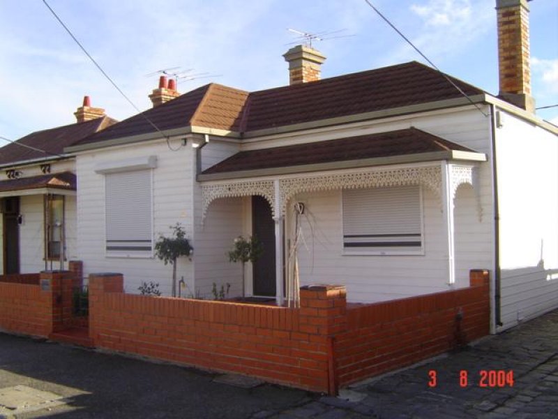 15 Barrow Street Brunswick VIC 3056 realestate .au