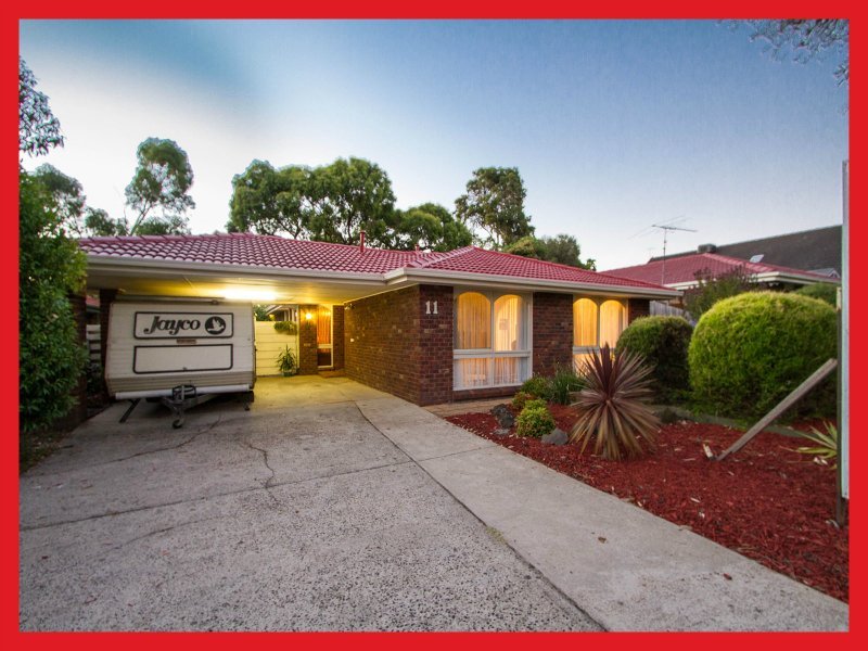 11 Warrawee Circuit, Frankston, Vic 3199 Property Details