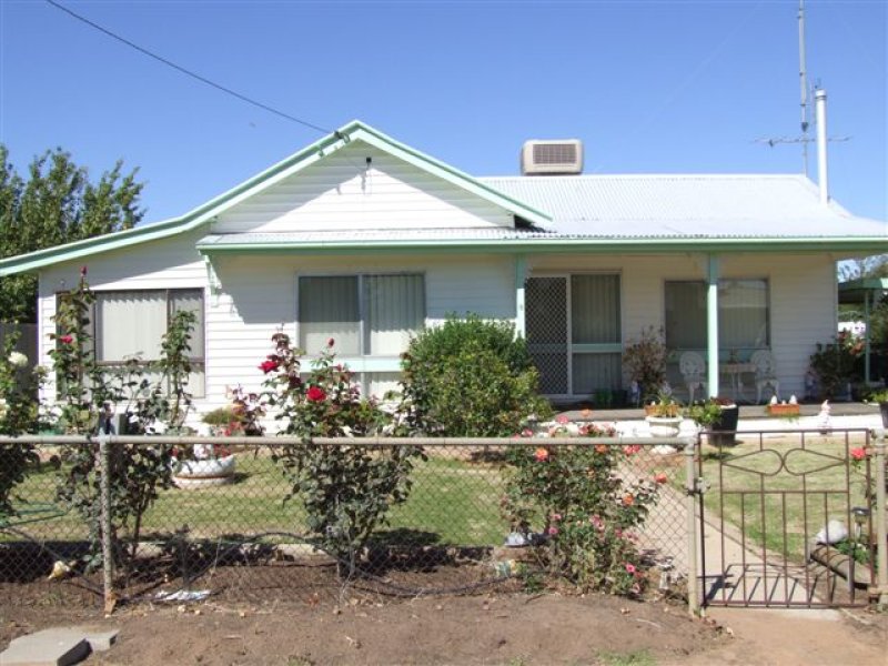 8 Nowranie St, Jerilderie, NSW 2716 Property Details