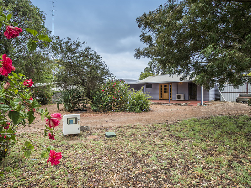 6 Edwards Road, Stirling Estate, WA 6271