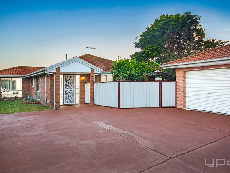 2/16 Mississippi Place, Werribee, Vic 3030 Property Details