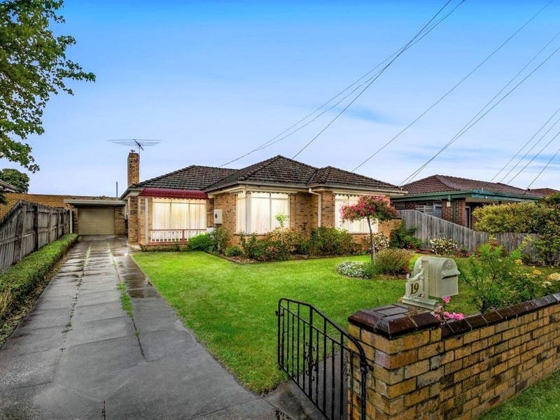 3 Bedroom Houses for Rent in Werribee, VIC 3030 Pg. 3