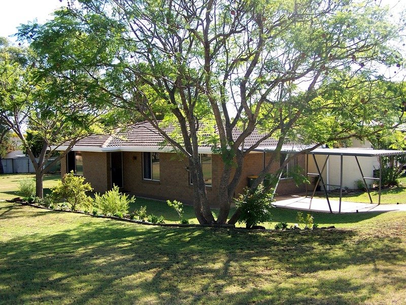 2 Street, Kingsthorpe, Qld 4400 Property Details