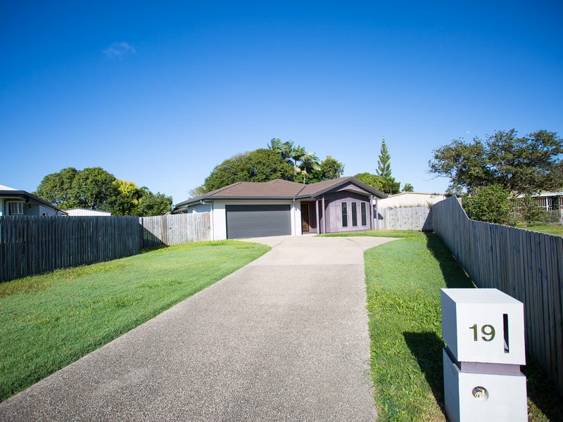 19 Ashton Place, Ooralea, QLD 4740