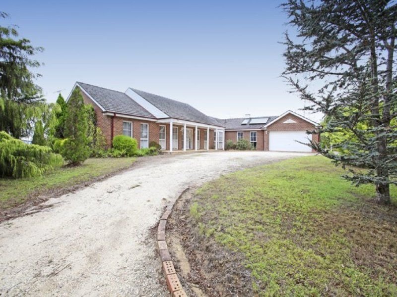20 Plateau Drive, Razorback, NSW 2571