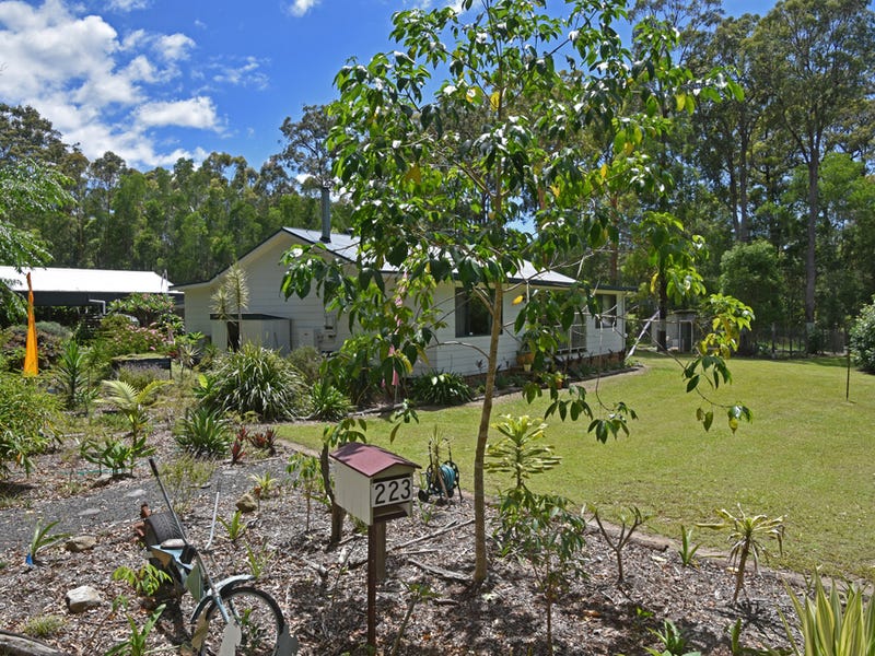 223 Iluka Road, Woombah, NSW 2469 Property Details