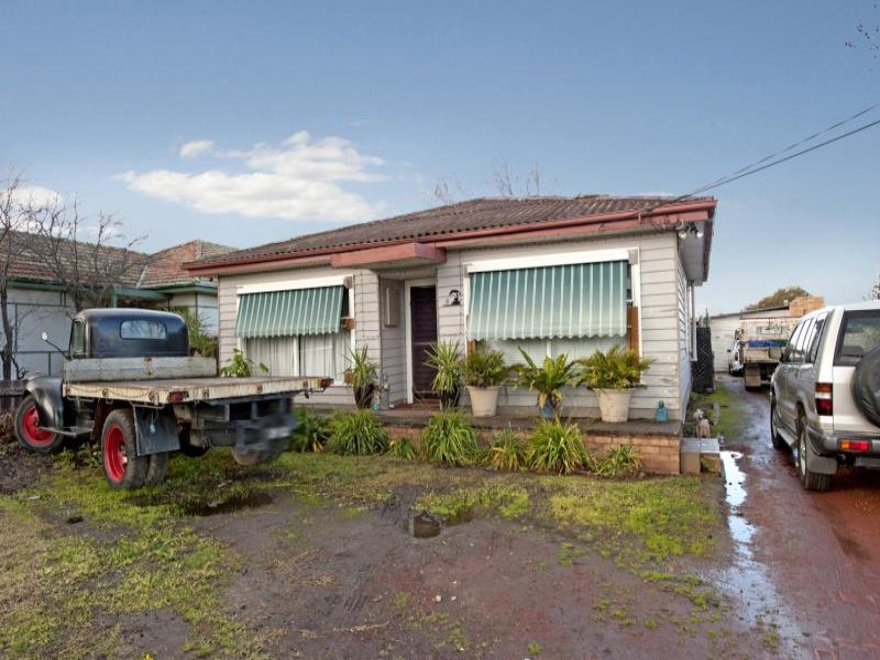 8 Bruce Street, Fawkner, Vic 3060 Property Details