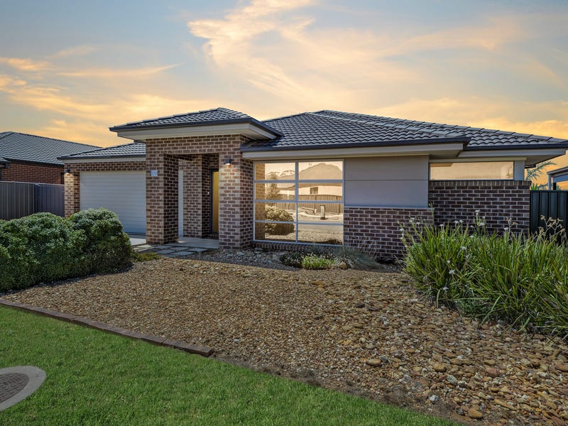 16 Whirrakee Drive, Maryborough, VIC 3465