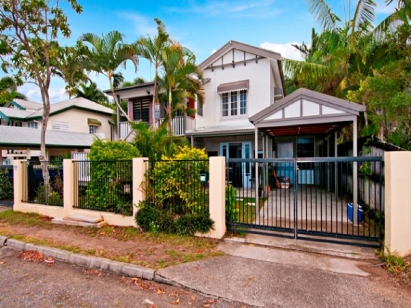 11 Dunn Street, Cairns North, QLD 4870