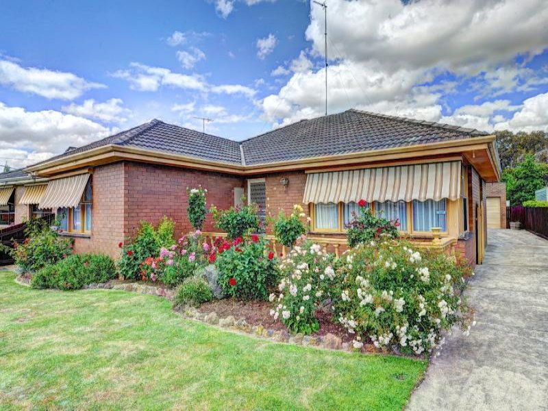 44 Grandview Grove, Wendouree, Vic 3355 Property Details