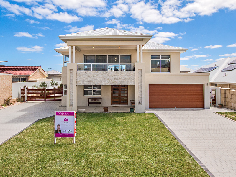 16 Shivery Fawy, Secret Harbour, WA 6173