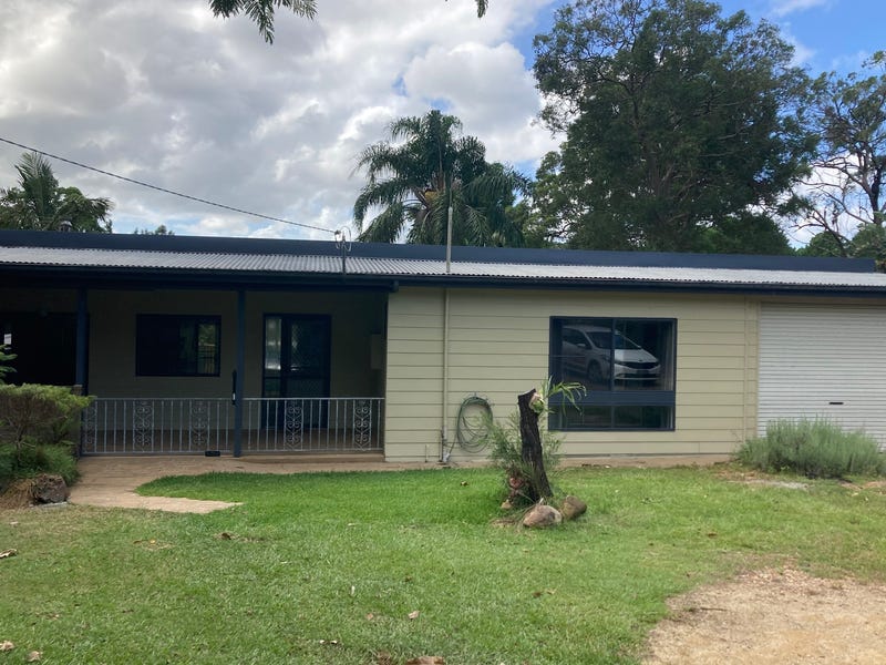 11 Station Street, Johns River, NSW 2443
