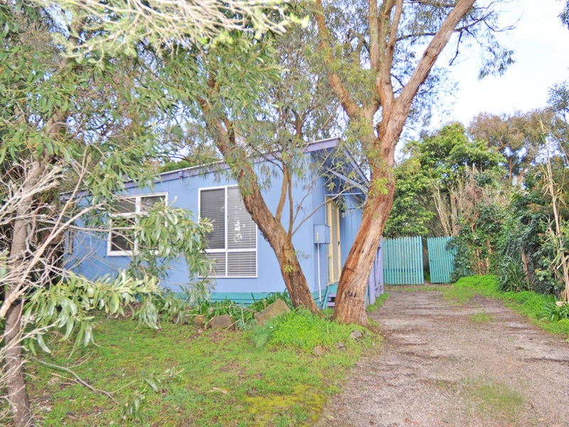 32 ABBOTT STREET, Inverloch, Vic 3996 Property Details