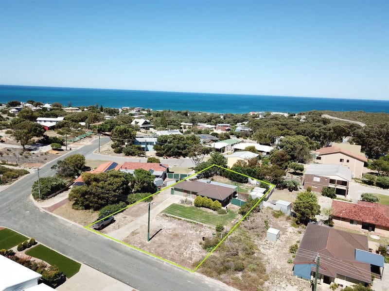 9 Dhu Street, Guilderton, WA 6041 Property Details