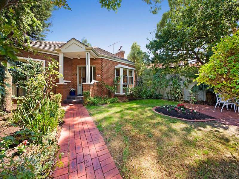 1/105 Roslyn Street, Brighton, Vic 3186 Property Details