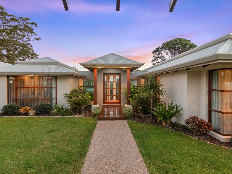 Houses for Sale in Highfields, QLD 4352