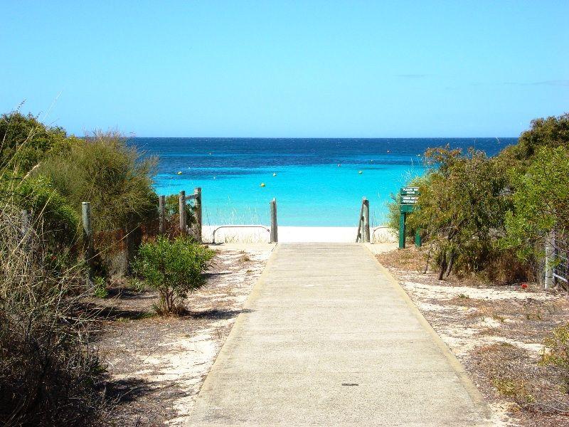 4 Eagle Bay Road, Eagle Bay, WA 6281