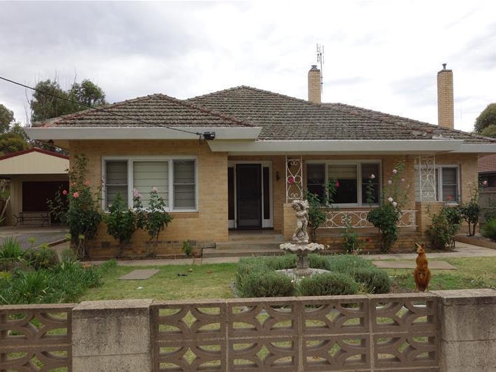 35 Simson Street, Carisbrook, VIC 3464