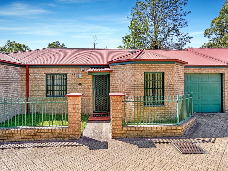10/27 Ballandella Road, Toongabbie, NSW 2146 Property Details