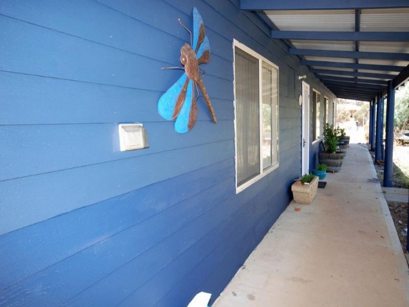 25 Corrie Street, Cuballing, WA 6311 Property Details