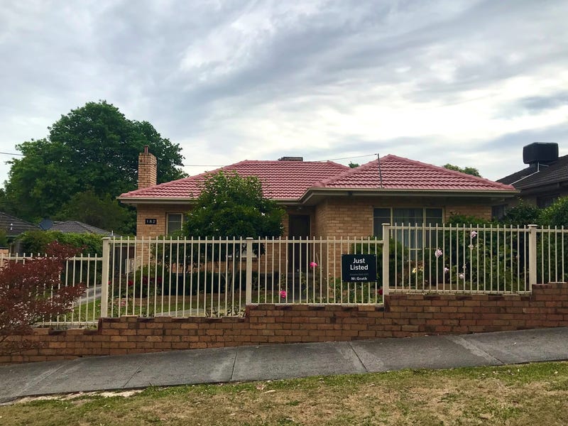 182 Lincoln Road, Croydon, VIC 3136
