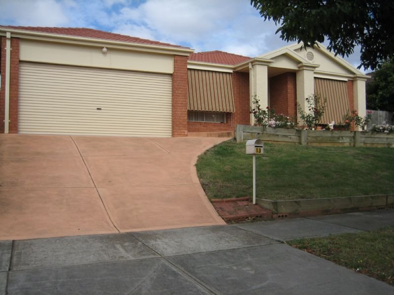 13 Blackwood Drive, Narre Warren, VIC 3805