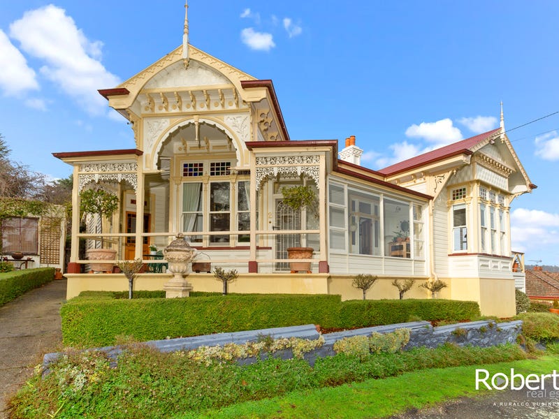 2 East Parade, Deloraine, Tas 7304 Property Details