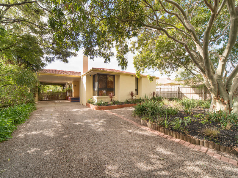 9 Ruth Road, Mornington, Vic 3931 Property Details