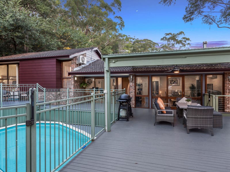 43 Valley Road, Hornsby, NSW 2077 Property Details