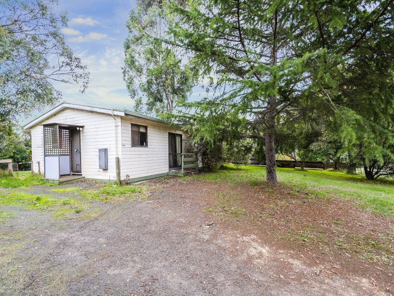 20 Bent Street, Macedon, Vic 3440 Property Details