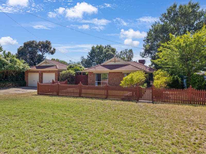 111 Watson Street, Jindera, NSW 2642 House for Sale