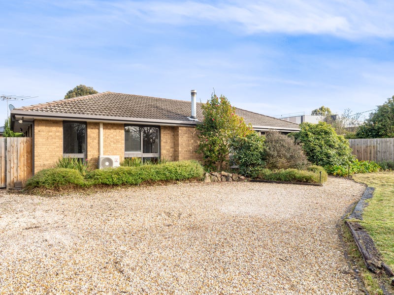 47A Main Street, Romsey, Vic 3434 House for Rent