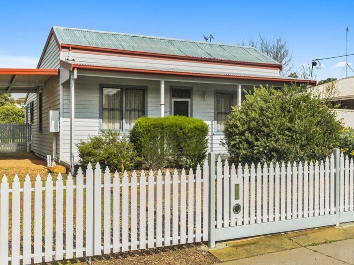 58 Strickland Road, East Bendigo, VIC 3550