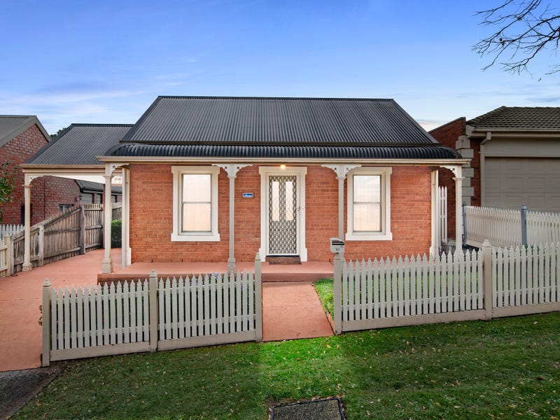 14 Rosewood Place, Chirnside Park, VIC 3116