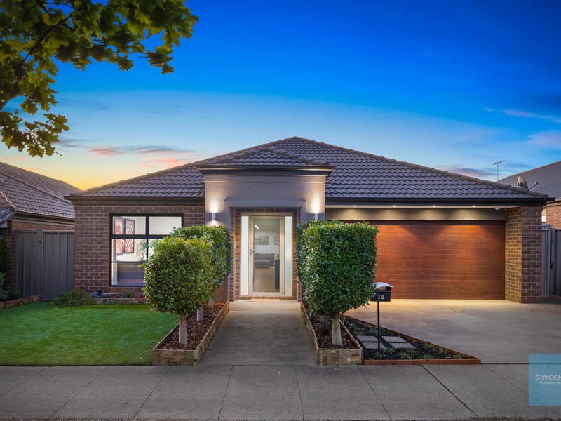 12 Lindley Avenue, Caroline Springs, VIC 3023