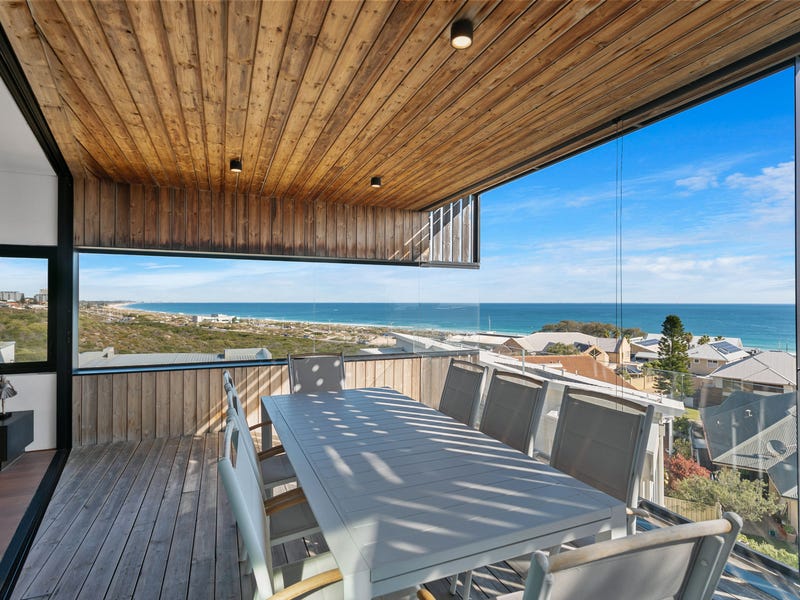 5A Hepworth Road, Trigg, WA 6029 Property Details