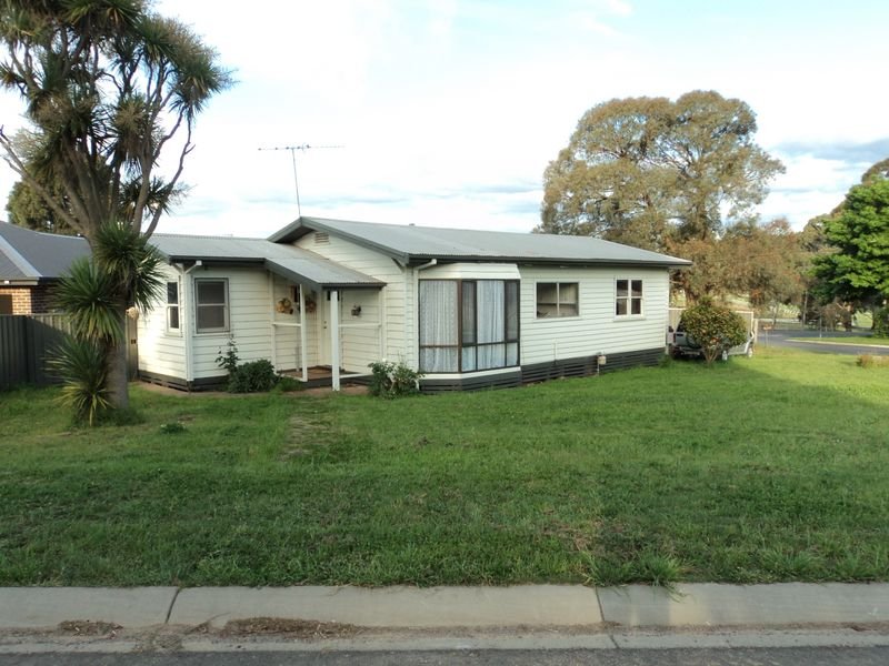 2 Street, Kilmore, Vic 3764 Property Details