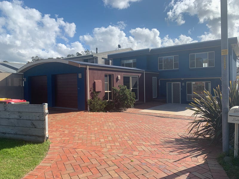 21 The Esplanade, Oak Flats, NSW 2529