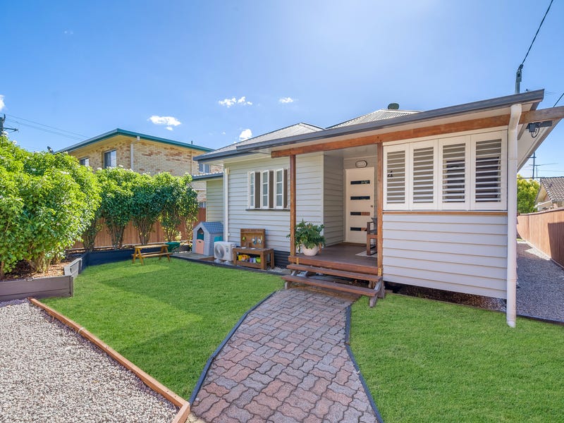 44 Klingner Road, Redcliffe, Qld 4020 Property Details