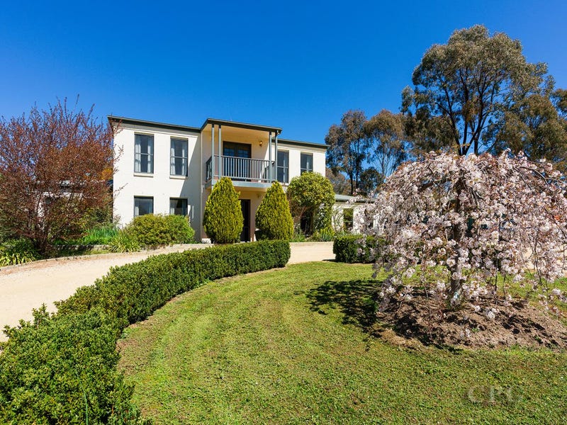 1 Daniell Drive, Castlemaine, Vic 3450 Property Details